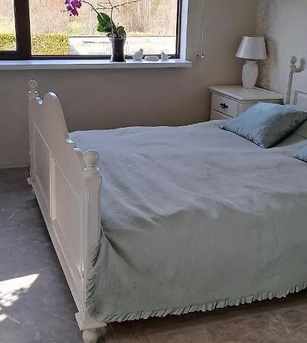 Konukevi To The East Viimsi