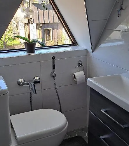 To The East Konukevi Viimsi