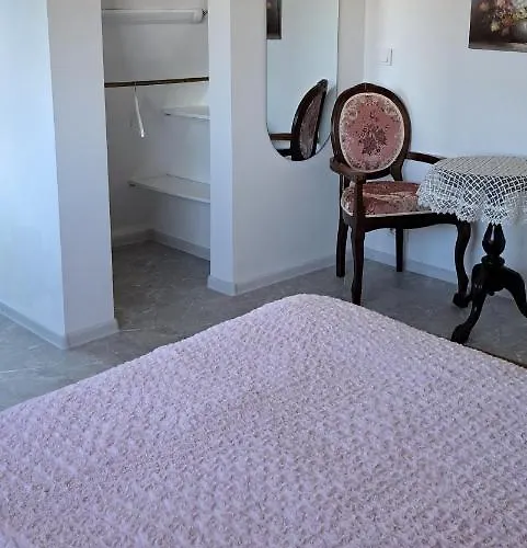 Konukevi To The East